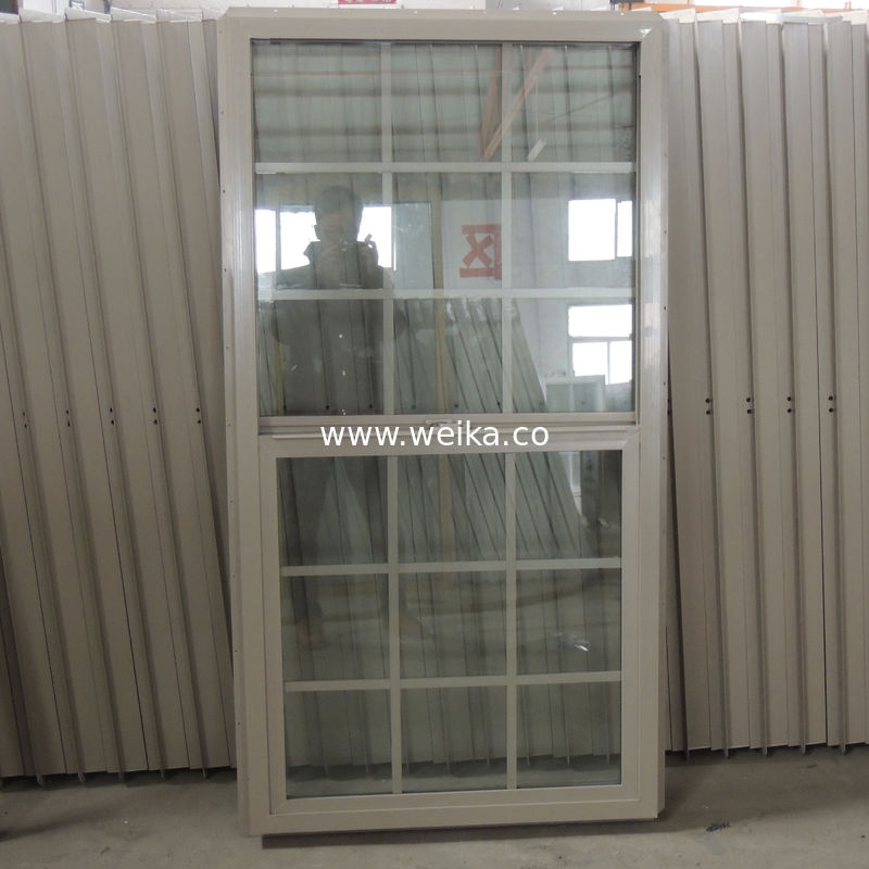 Painel inferior de PVC de vidro de baixo E, parte superior fixa, faixa de janela suspensa única, fechadura de crescente