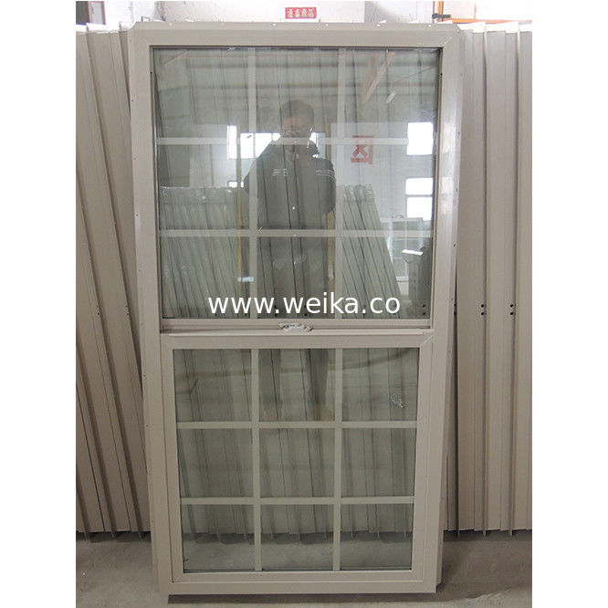 Painel inferior de PVC de vidro de baixo E, parte superior fixa, faixa de janela suspensa única, fechadura de crescente