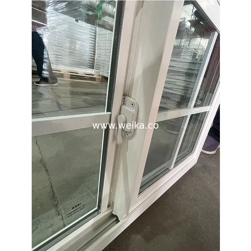 Janela deslizante UPVC de perfil preto com grelha e 14 anos de experiência em produção