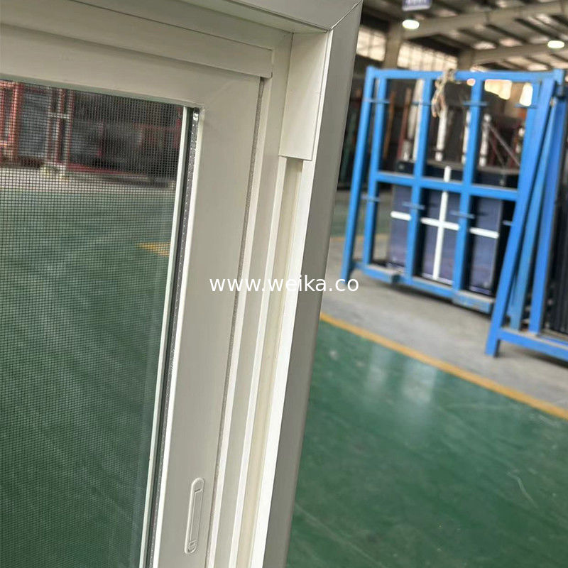 Excelente resistência a intempéries Boa resistência à corrosão UPVC Amostra de janela pendurada dupla aceita